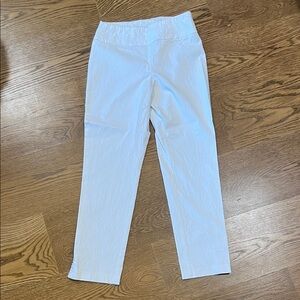 Crown & Ivy Women's White Leggings